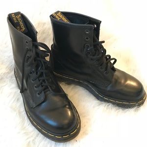 Doc Martens women’s size 8